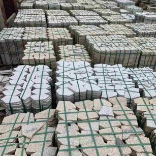 宁德 黄金麻白麻花岗岩荔枝面地铺石(冰裂纹)