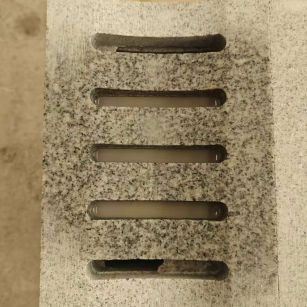 宁德 芝麻白拉丝面花岗岩U型开槽排水槽