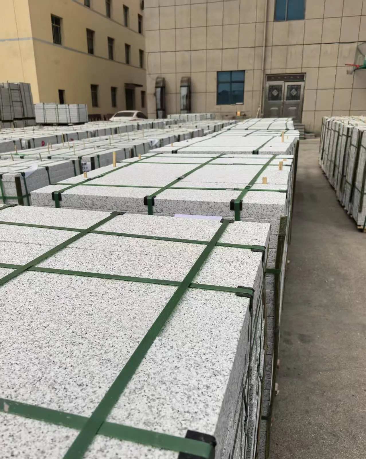 宁德 白麻花岗岩5.0公分荔枝面地铺石