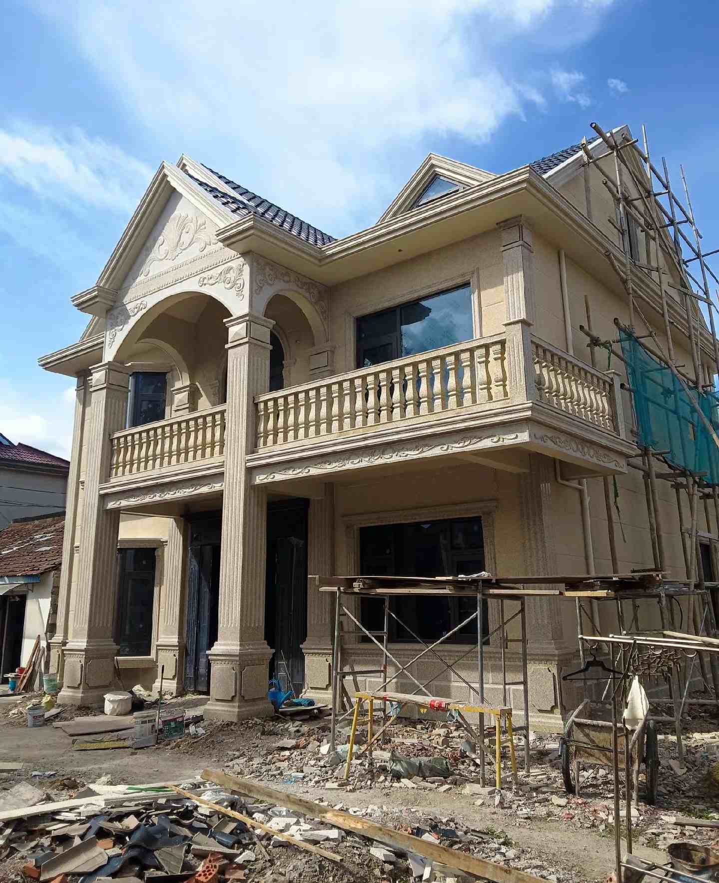 宁德 黄金麻花岗岩石材私人别墅雕花门楼柱阳台栏杆