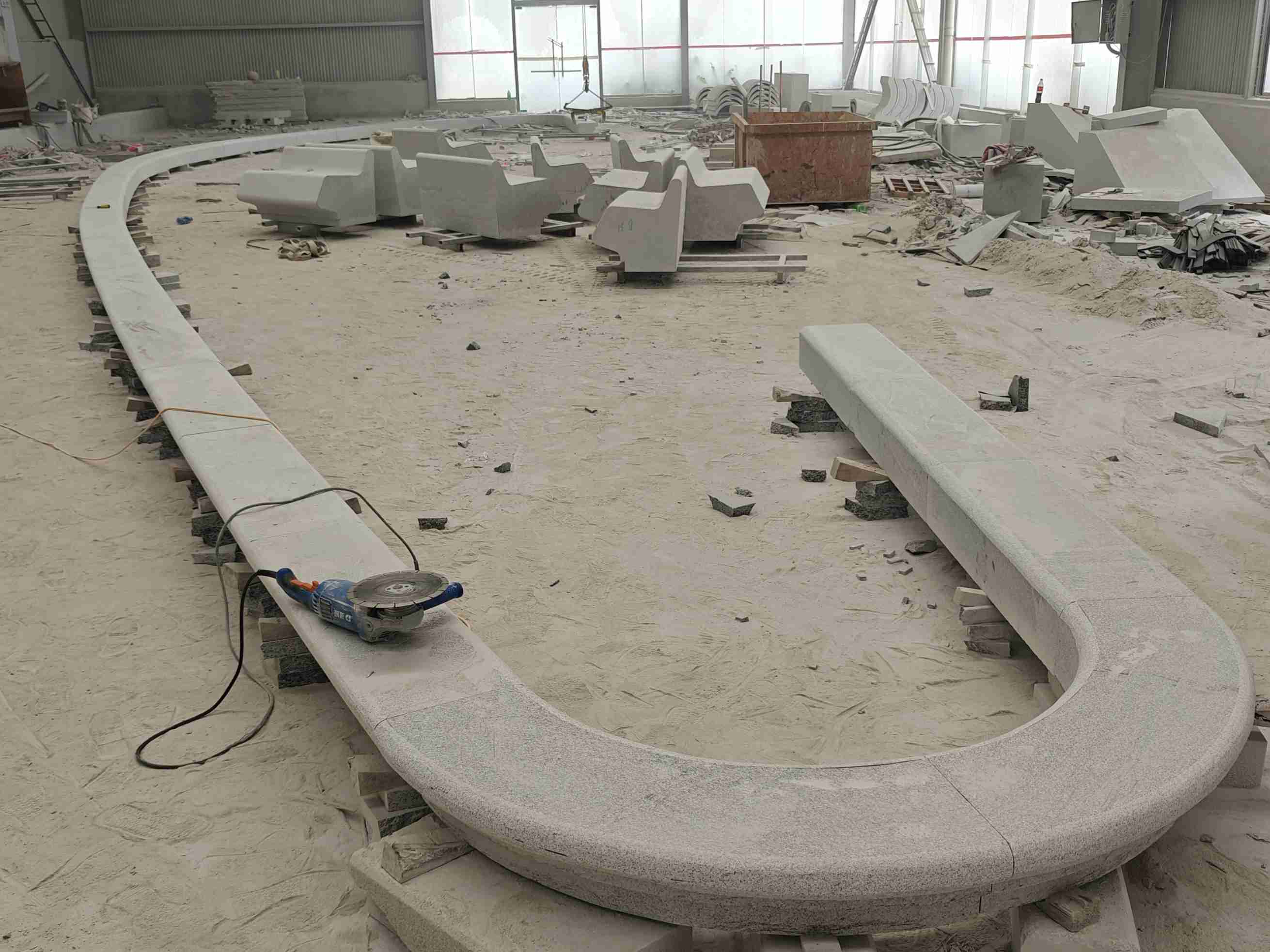 宁德 芝麻白花岗岩弧形花坛石，坐凳石