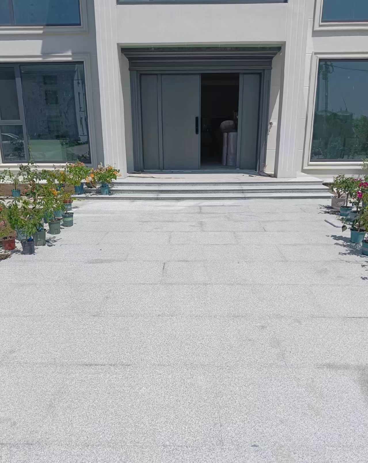 宁德 芝麻白花岗岩地铺石地面铺装