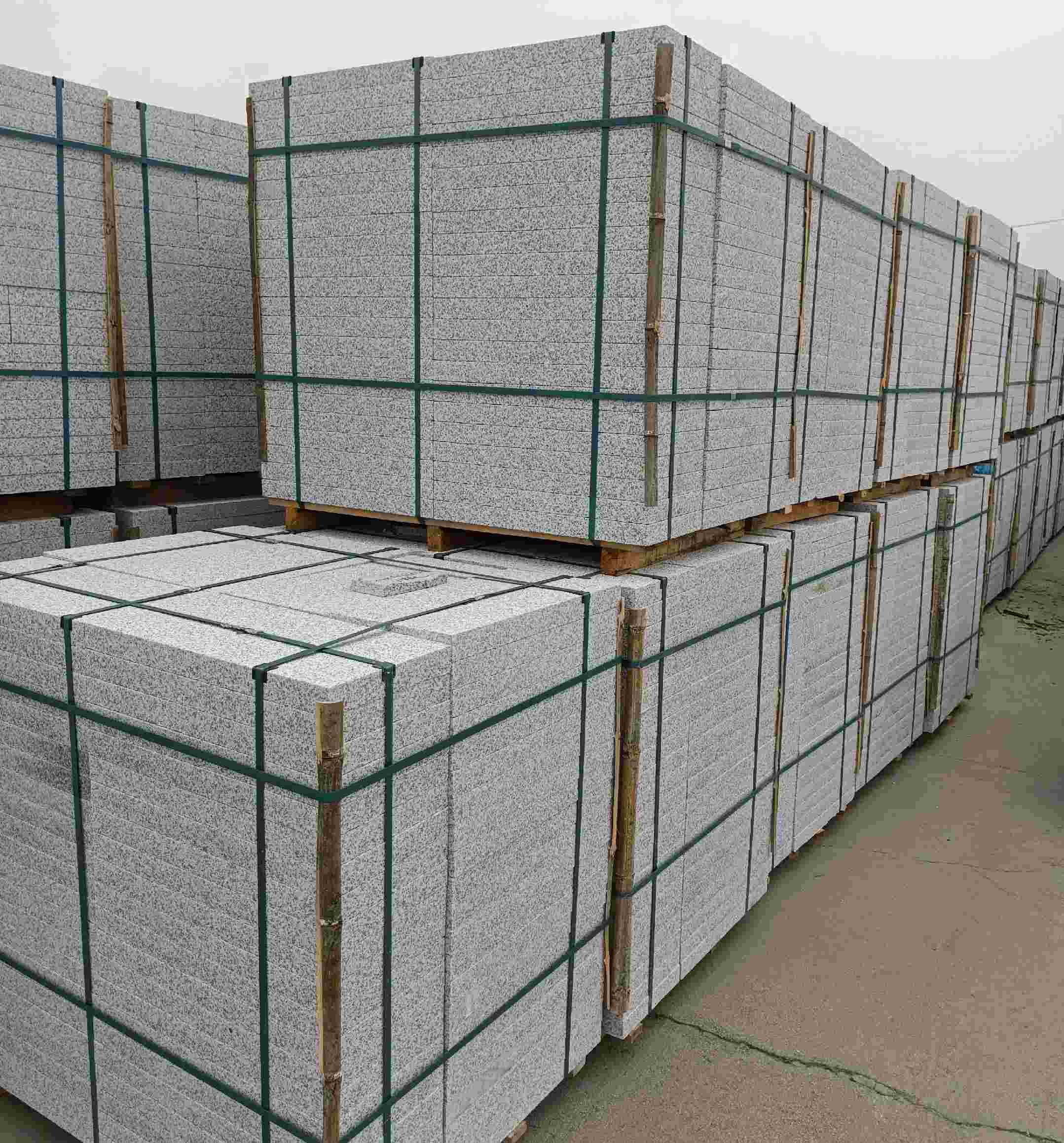 宁德 白麻花岗岩石材荔枝面地铺石（300*600*50）