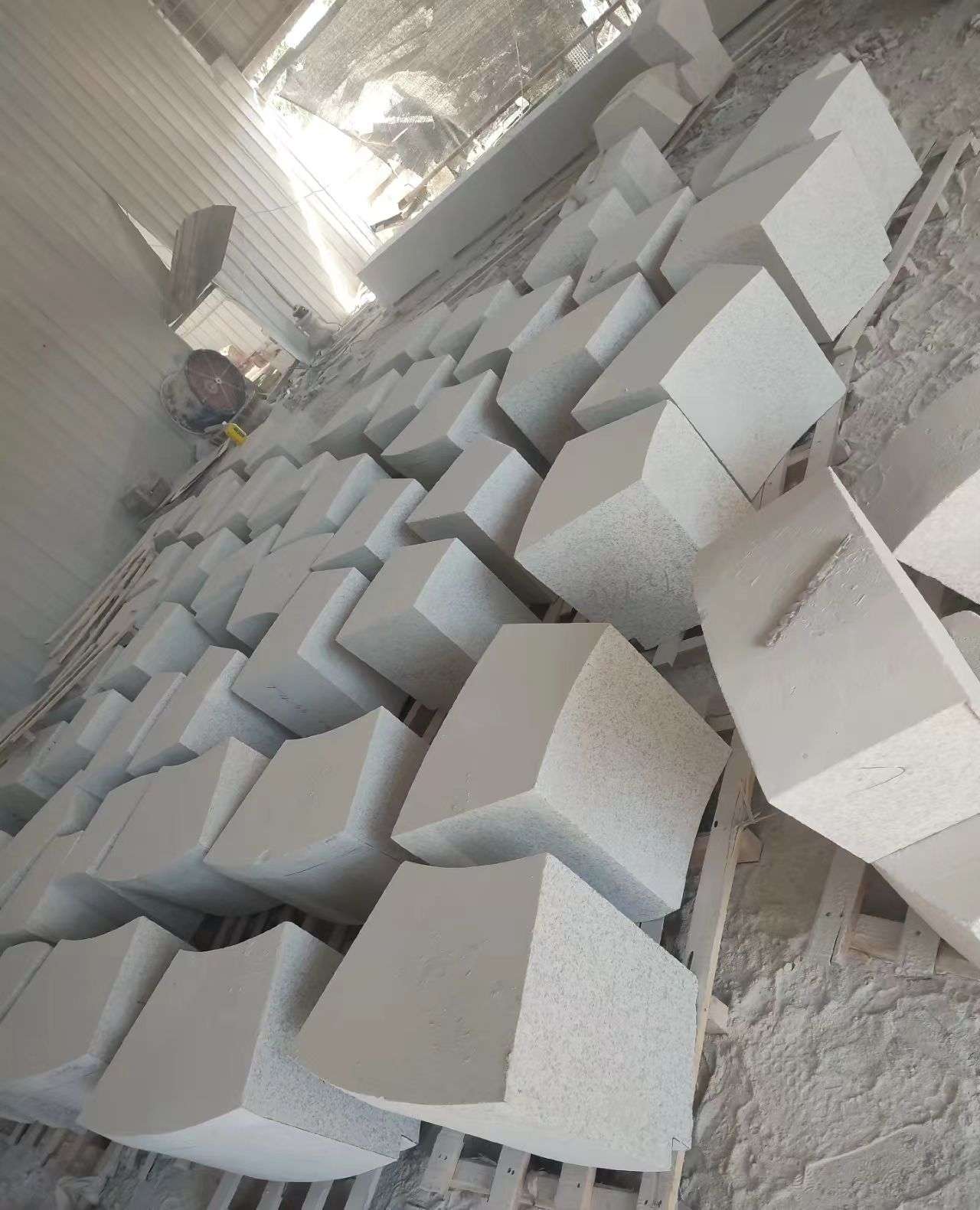 宁德 白麻花岗岩异形坐凳