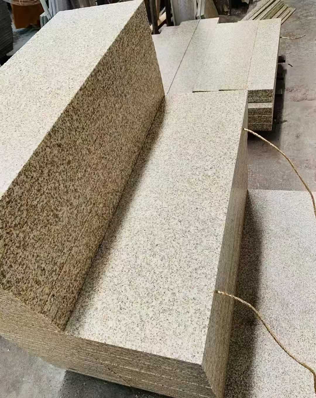 宁德 黄金麻荔枝面外墙干挂成品