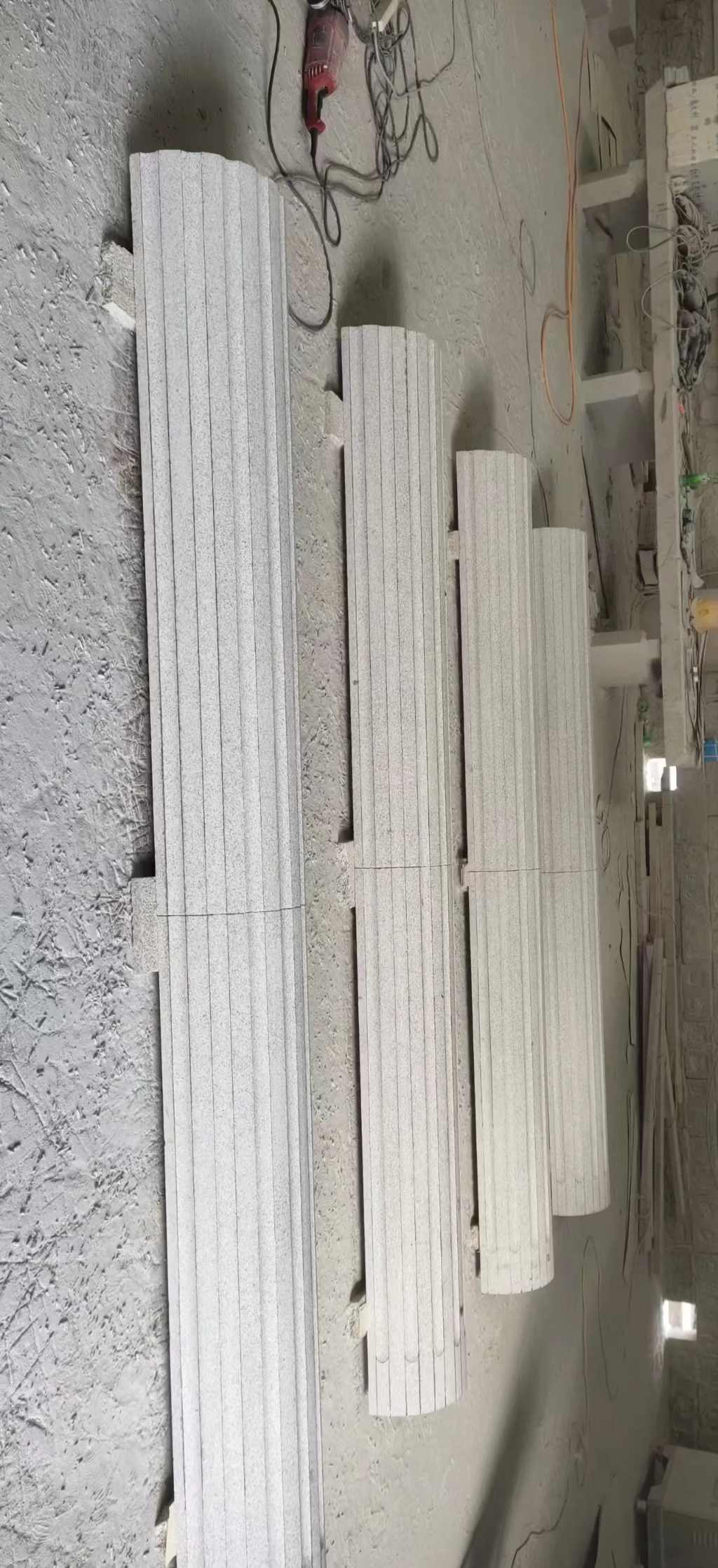 宁德 花岗岩厂家带你看白麻花岗岩门楼大柱柱皮