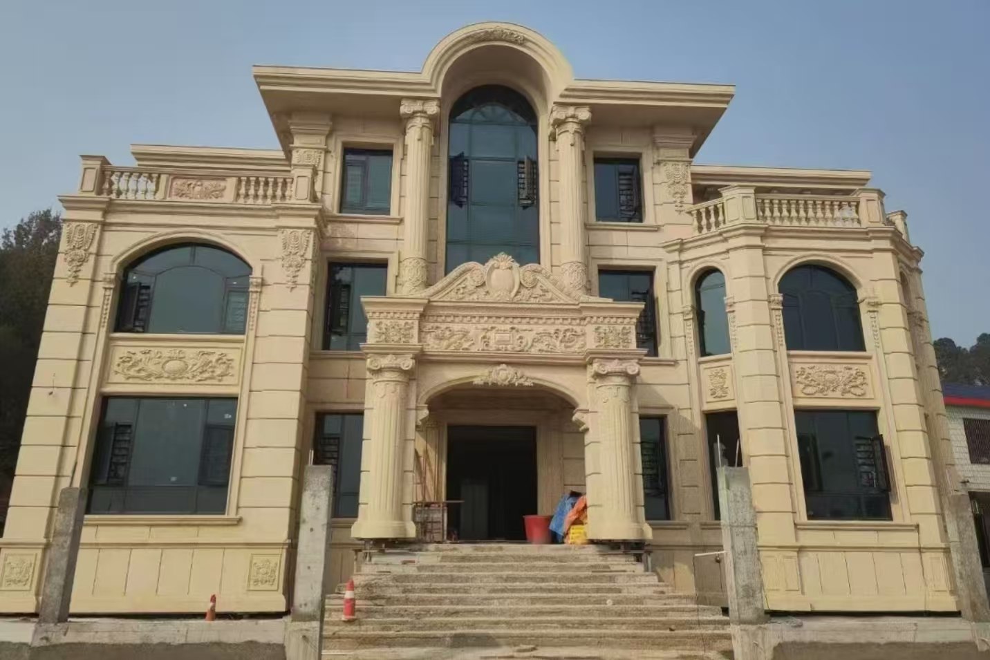 宁德 黄金麻花岗岩别墅外墙干挂